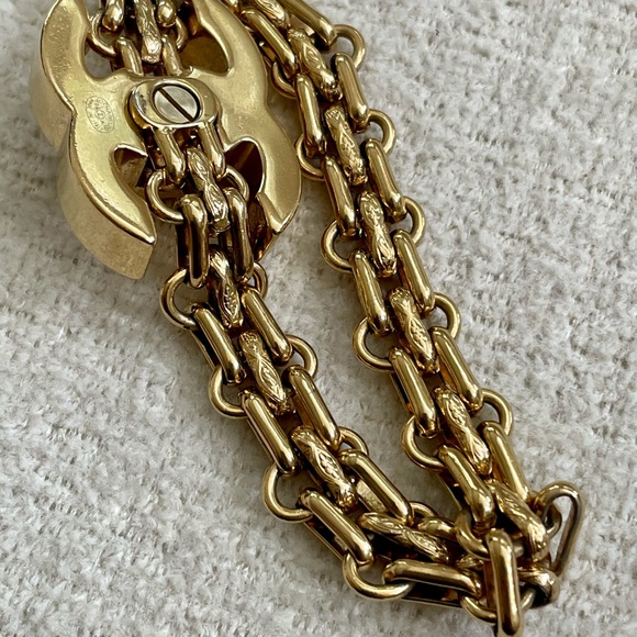 Chanel CC Turnlock Reissue Chain Link Bracelet - Picture 10 of 14